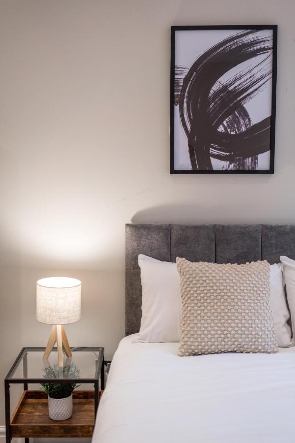 Westfield Apartment 2 Bedroom Near Notting Hill 런던 외부 사진